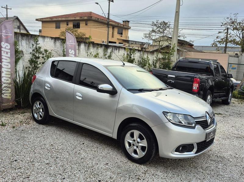 Renault Sandero Stepway Hi Power 1.6 8V 5P - foto 2