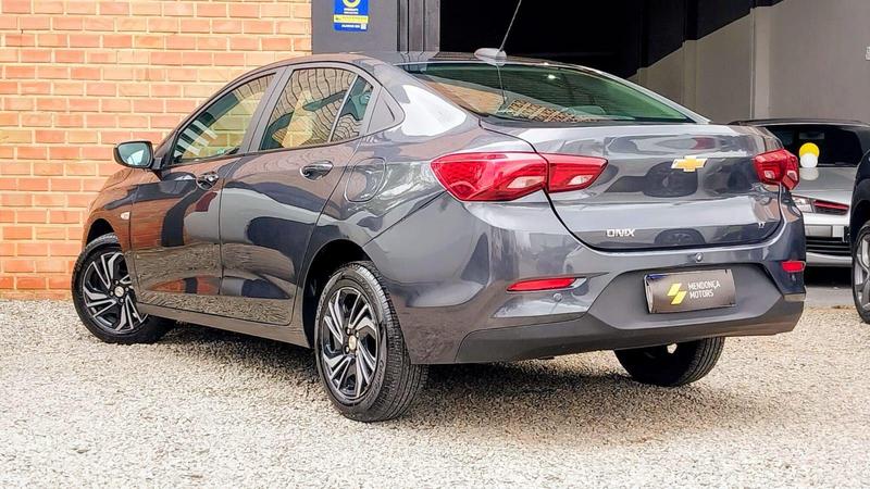 Chevrolet Onix Plus 10mt - foto 2