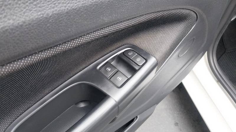 Volkswagen Voyage 1.6 MSI Flex 8V 4P - foto 11