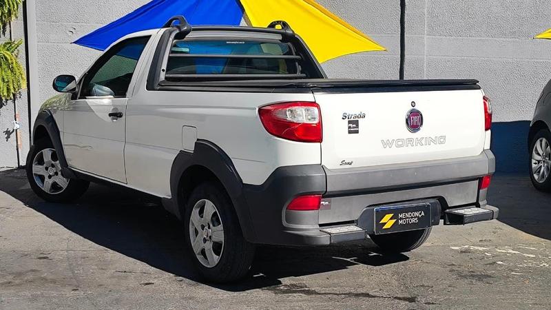 Fiat Strada Adventure 1.8 1.8 Locker Flex Ce - foto 2
