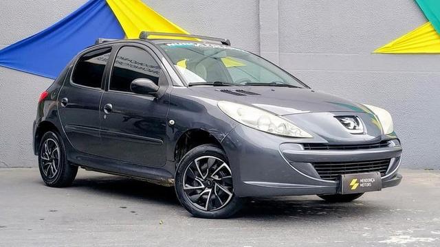 PEUGEOT 207HB XR 2013 fotografado na Mendonça Motors