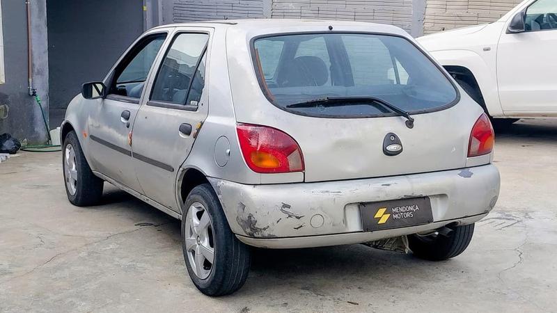 Ford Fiesta - foto 2