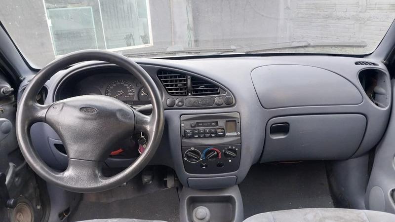 Ford Fiesta - foto 6