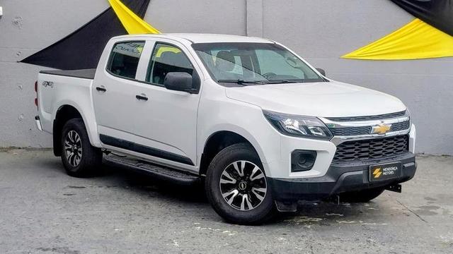 CHEVROLET S10 LS DD4 2022 fotografado na Mendonça Motors