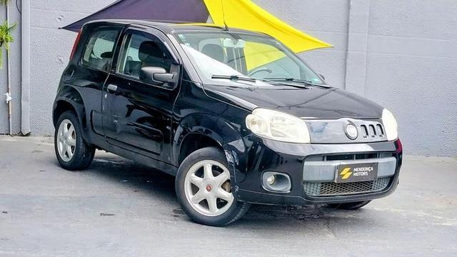 FIAT UNO VIVACE 1.0 2014 fotografado na Mendonça Motors