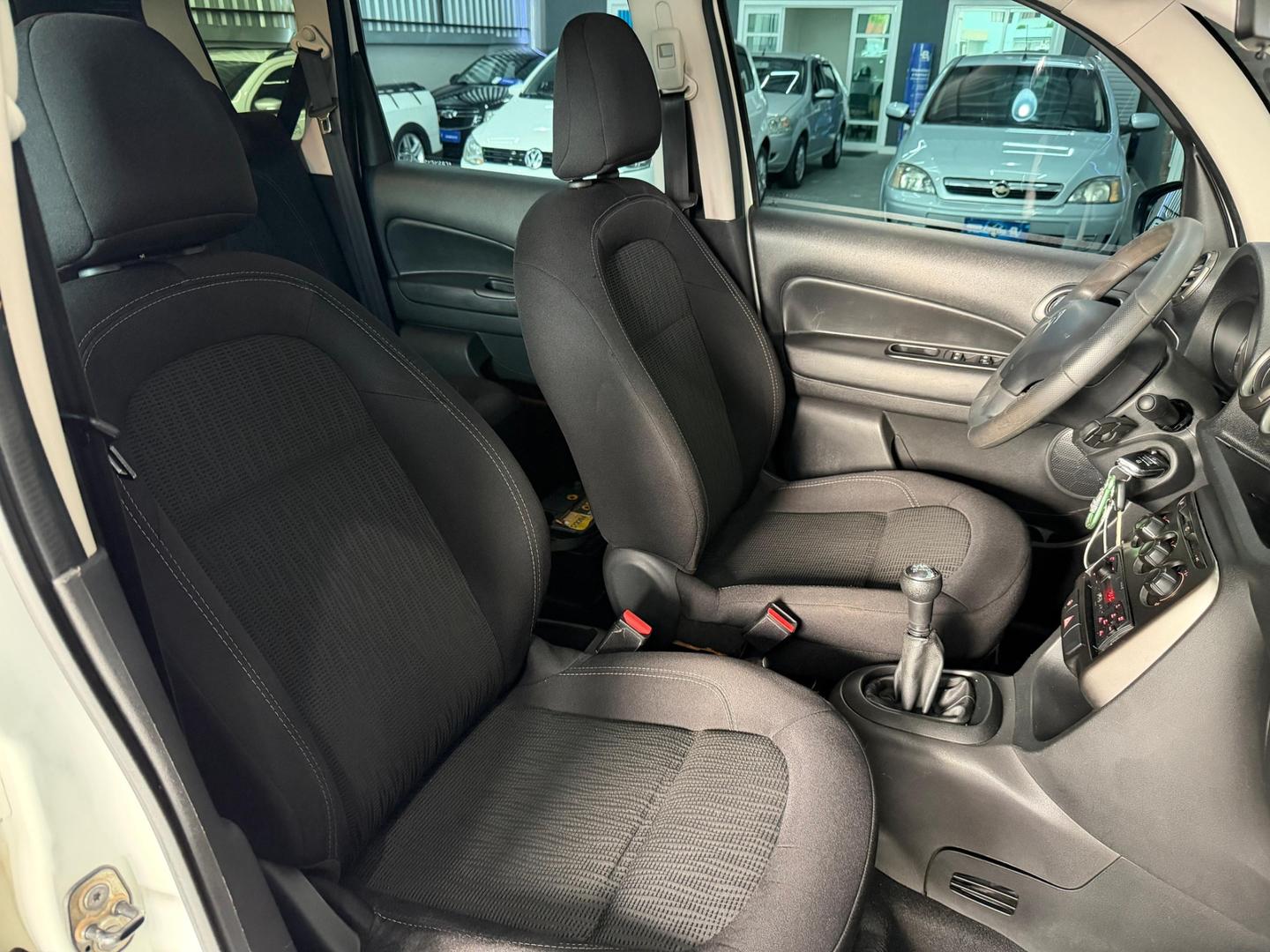 CITROEN C3 AIRC TENDANCE 2015 - Imagem 8
