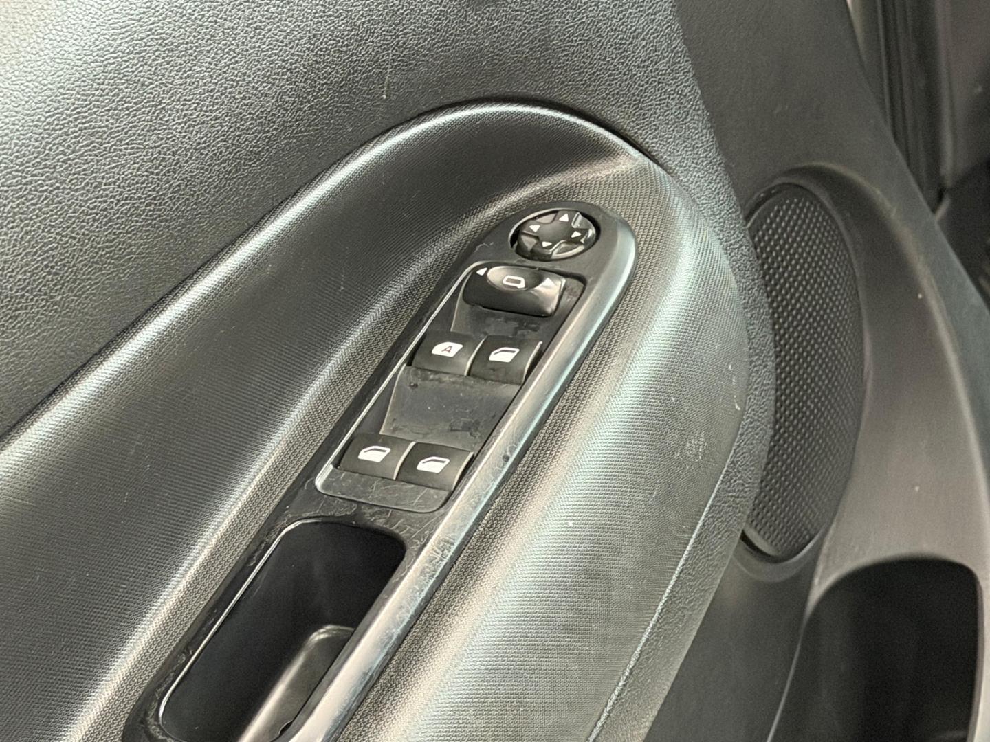 CITROEN C3 AIRC TENDANCE 2015 - Imagem 9