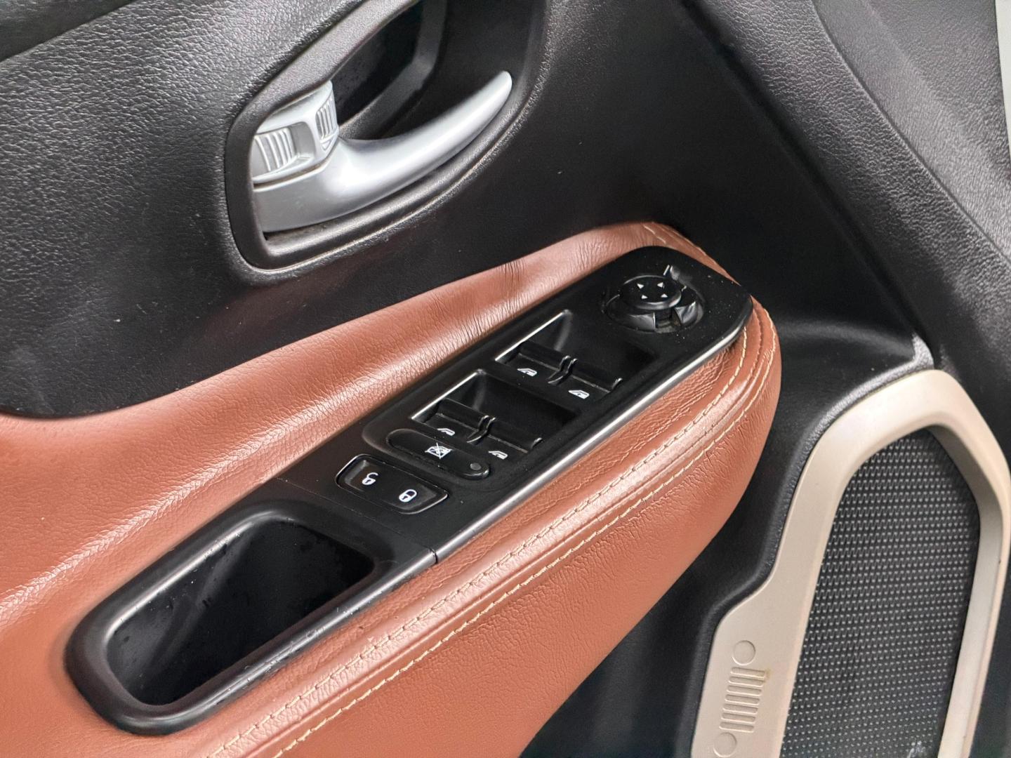 JEEP RENEGADE 1.8 AT 2018 - Imagem 14