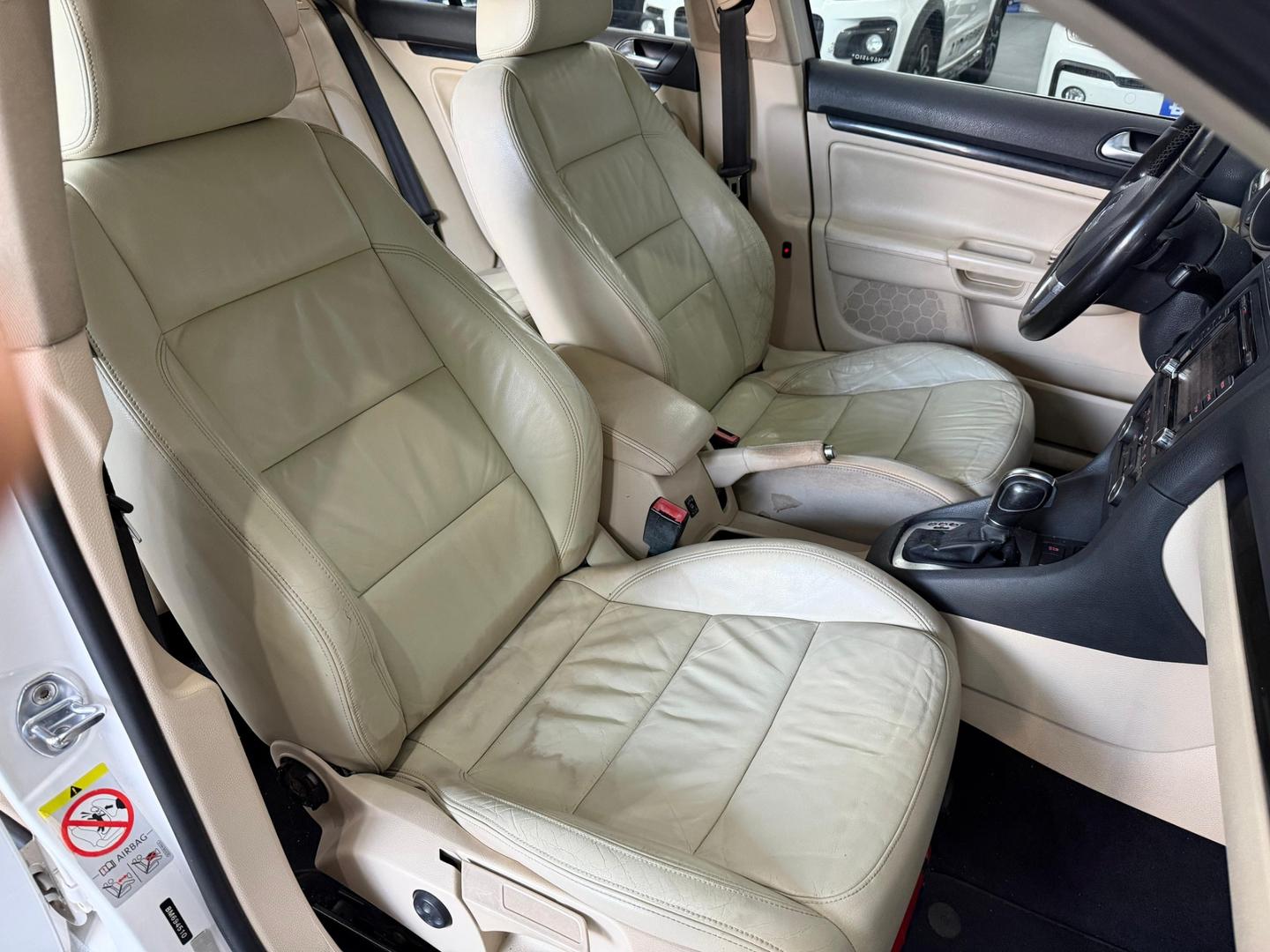 VOLKSWAGEN JETTA VARIANT 2011 - Imagem 12