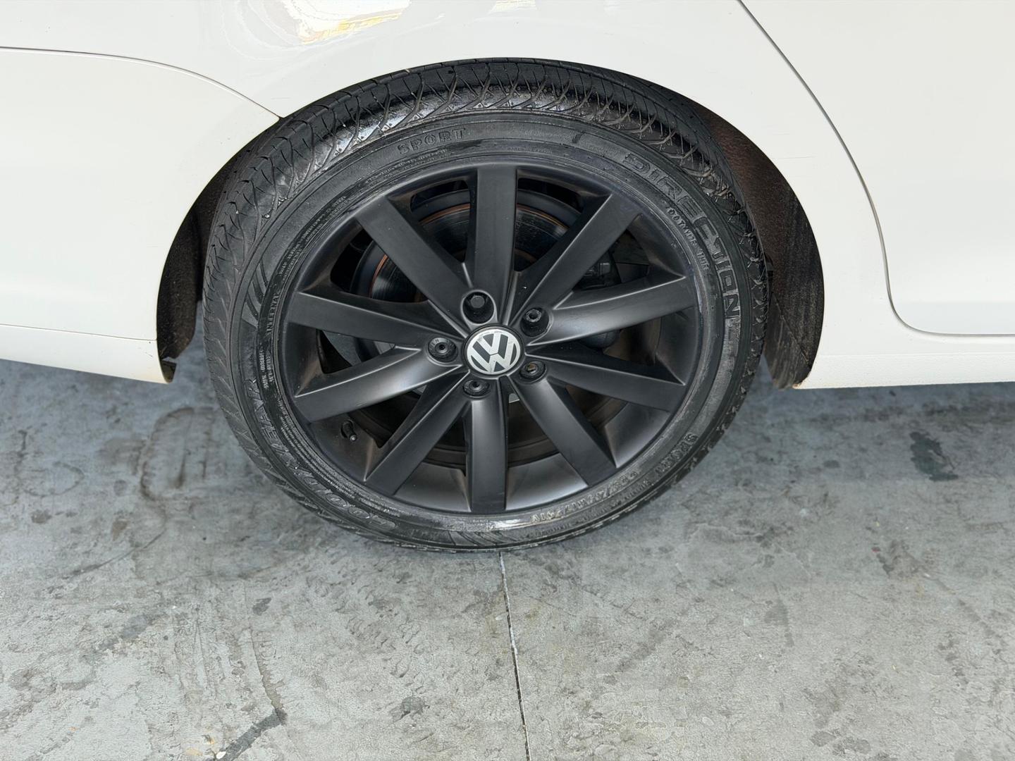VOLKSWAGEN JETTA VARIANT 2011 - Imagem 7