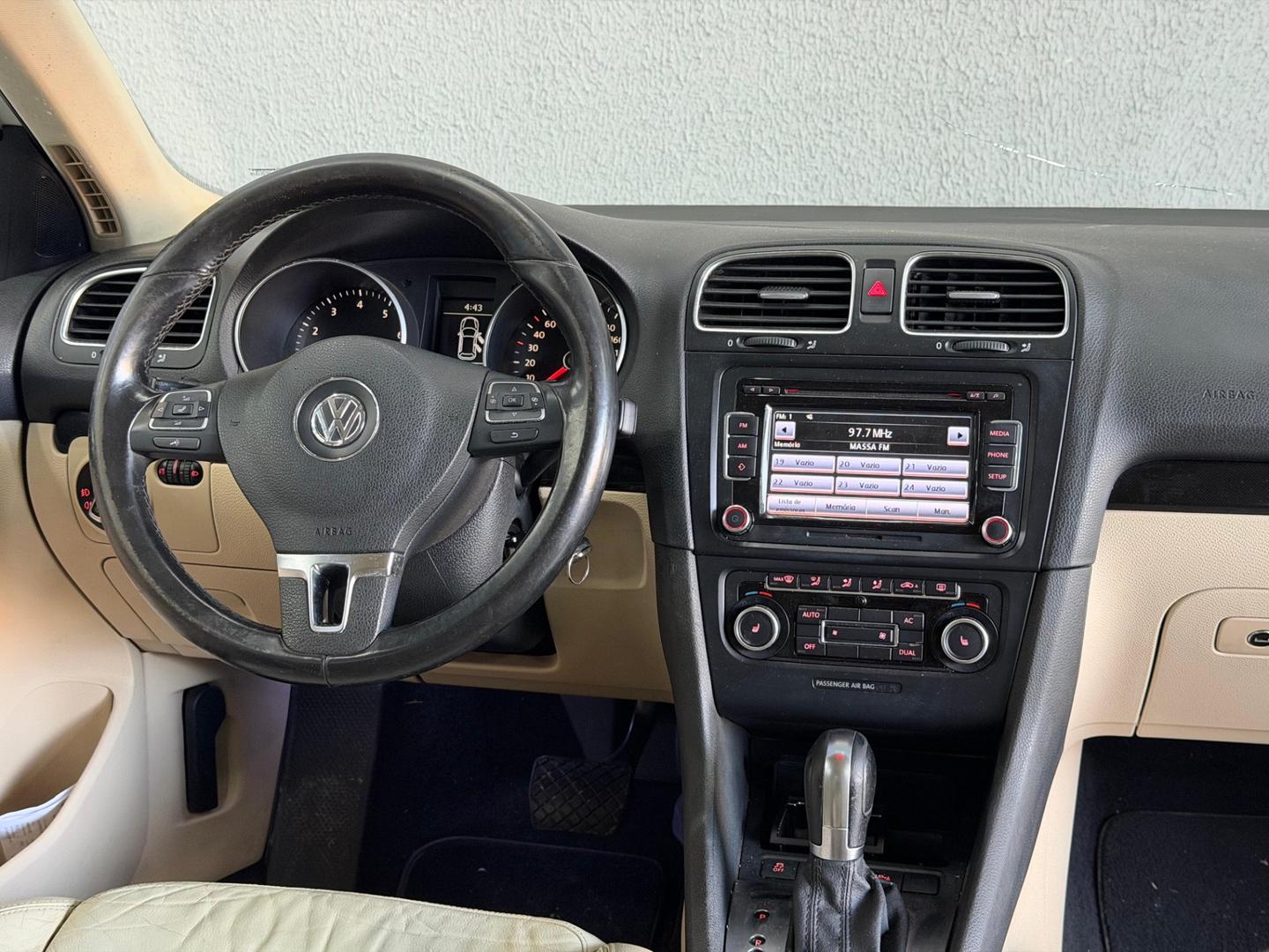 VOLKSWAGEN JETTA VARIANT 2011 - Imagem 9