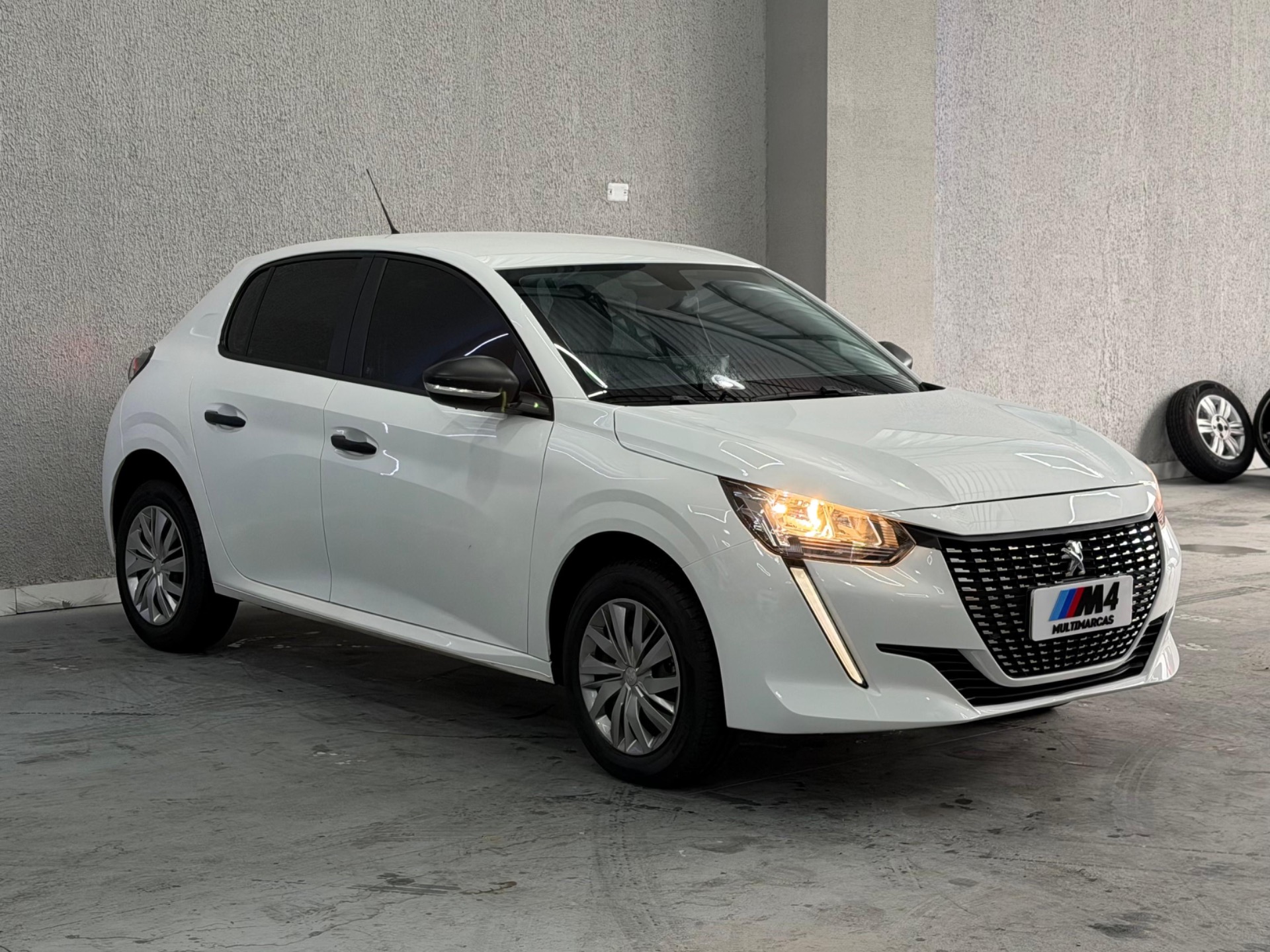 PEUGEOT 208 LIKE MT 2024
