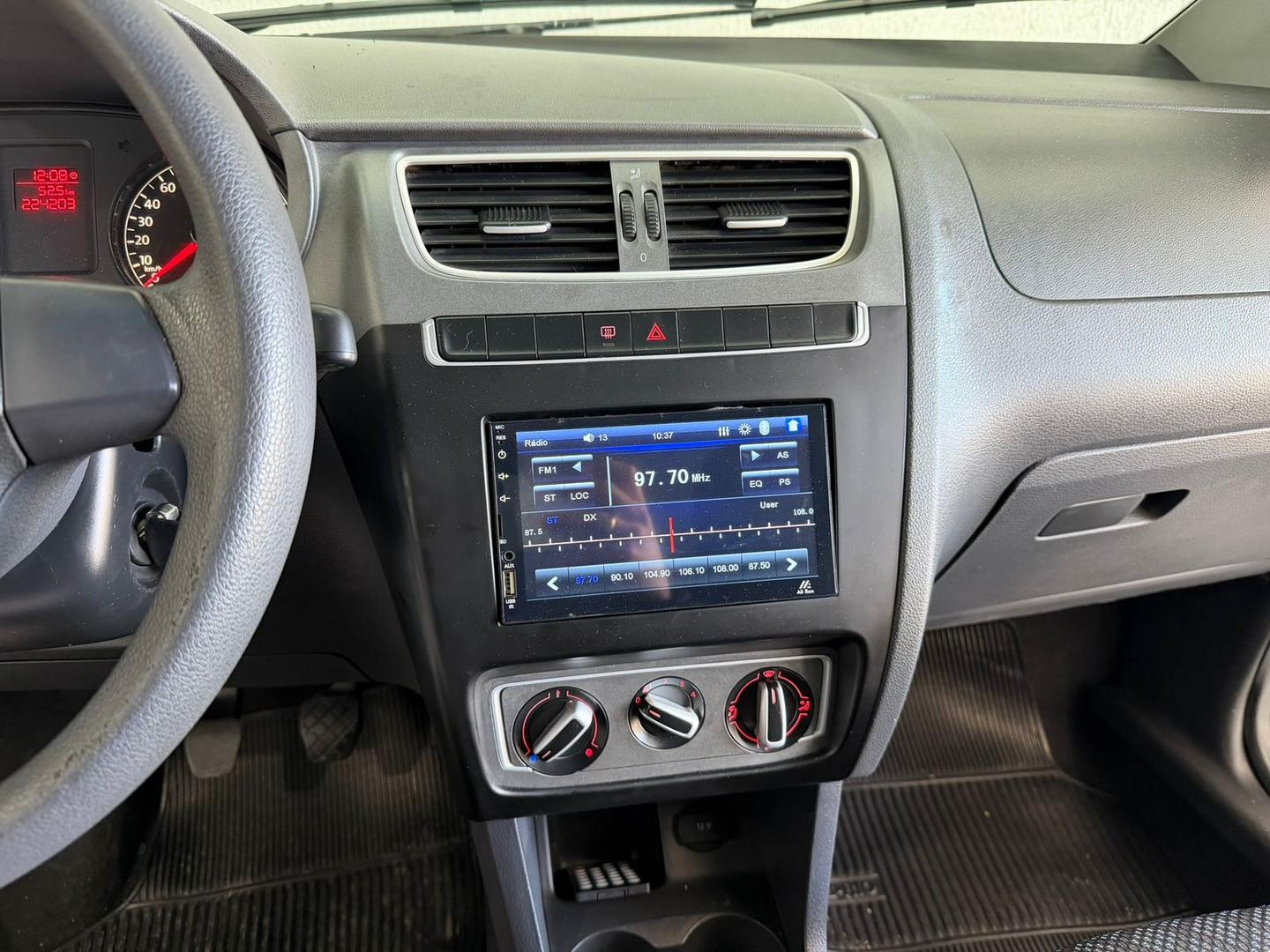 VOLKSWAGEN SPACEFOX 1.6 GII 2014 - Imagem 11