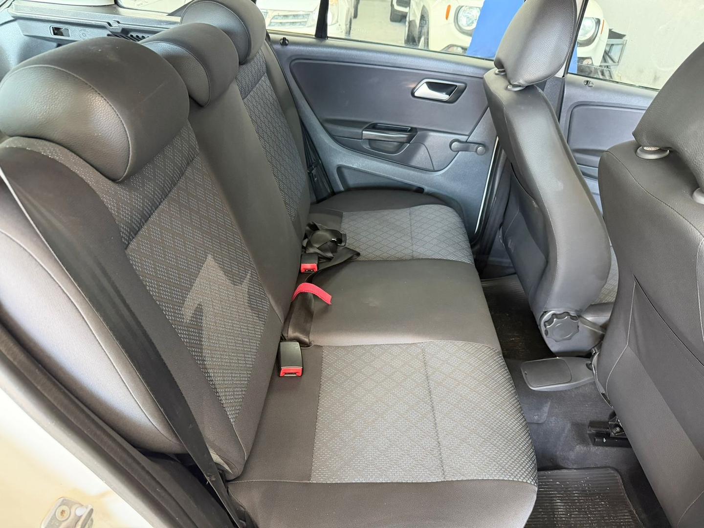 VOLKSWAGEN SPACEFOX 1.6 GII 2014 - Imagem 8