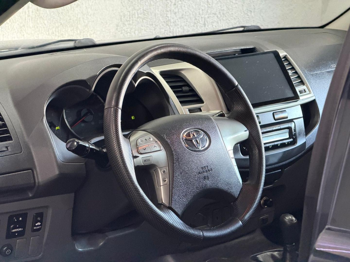 TOYOTA HILUX CD4X4 SRV 2013 - Imagem 12
