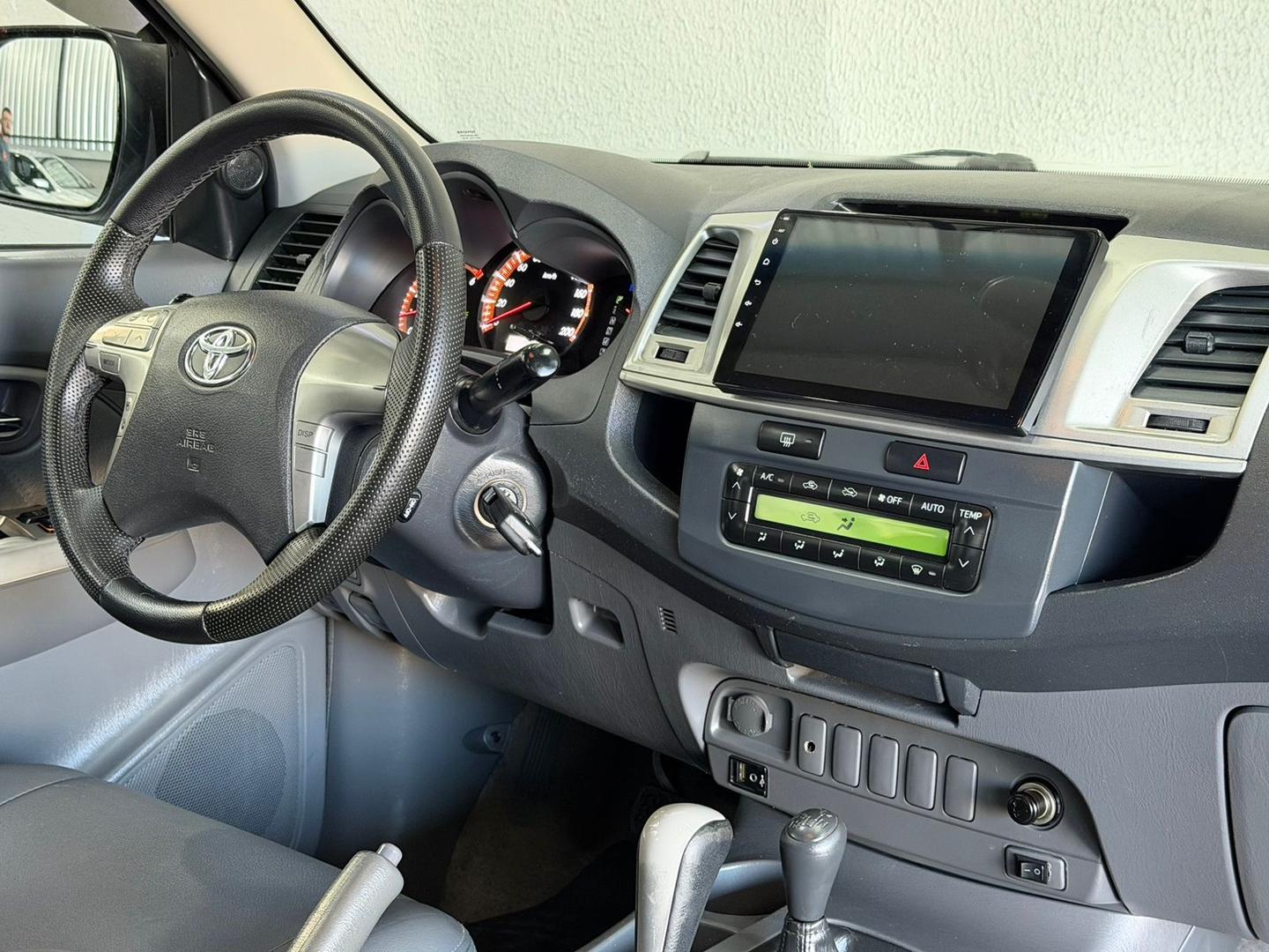 TOYOTA HILUX CD4X4 SRV 2013 - Imagem 9