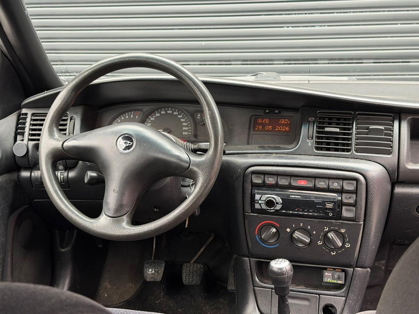 CHEVROLET VECTRA GLS 1997 - Imagem 8