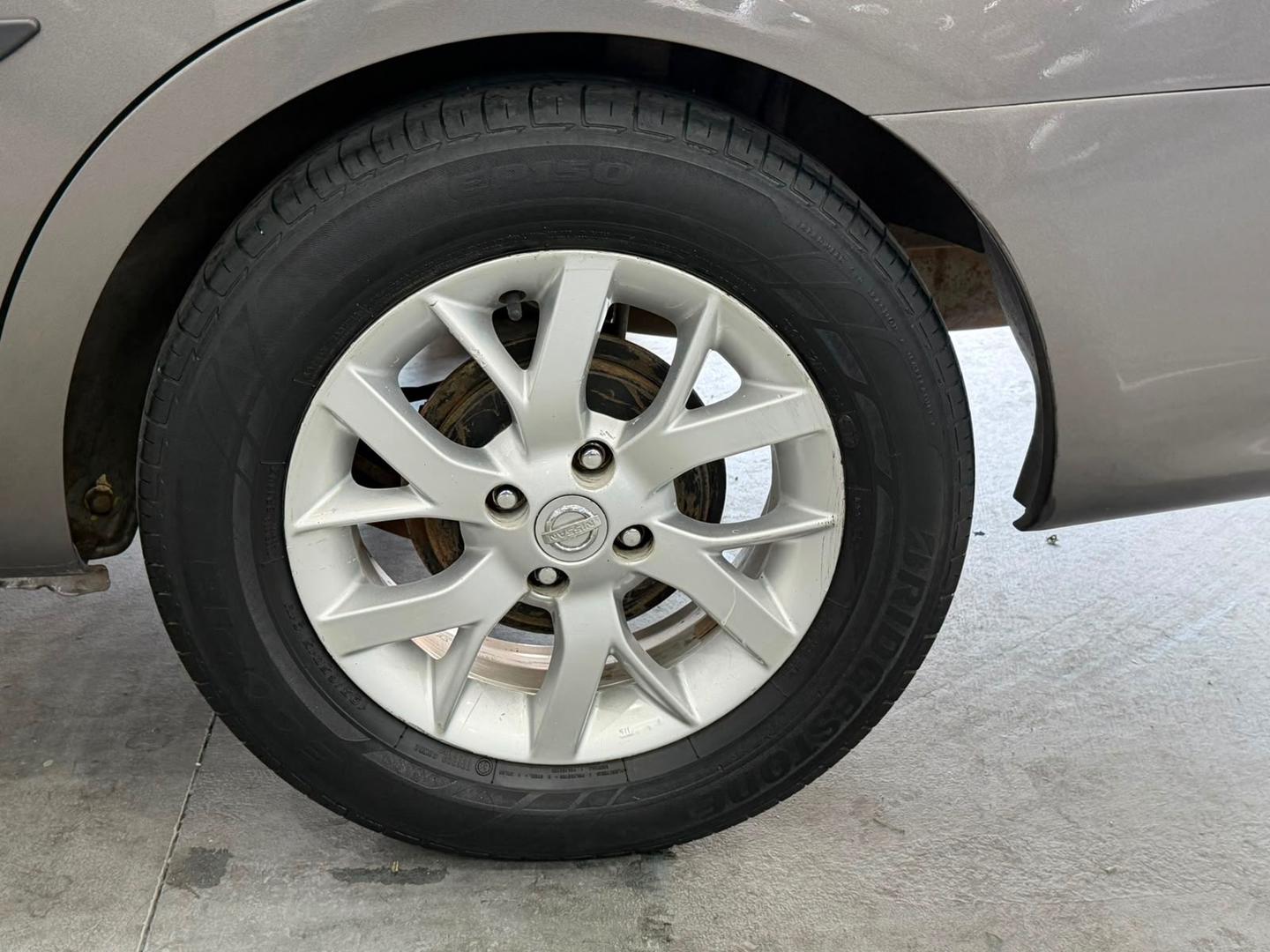 NISSAN VERSA 16SV CVT 2018 - Imagem 11
