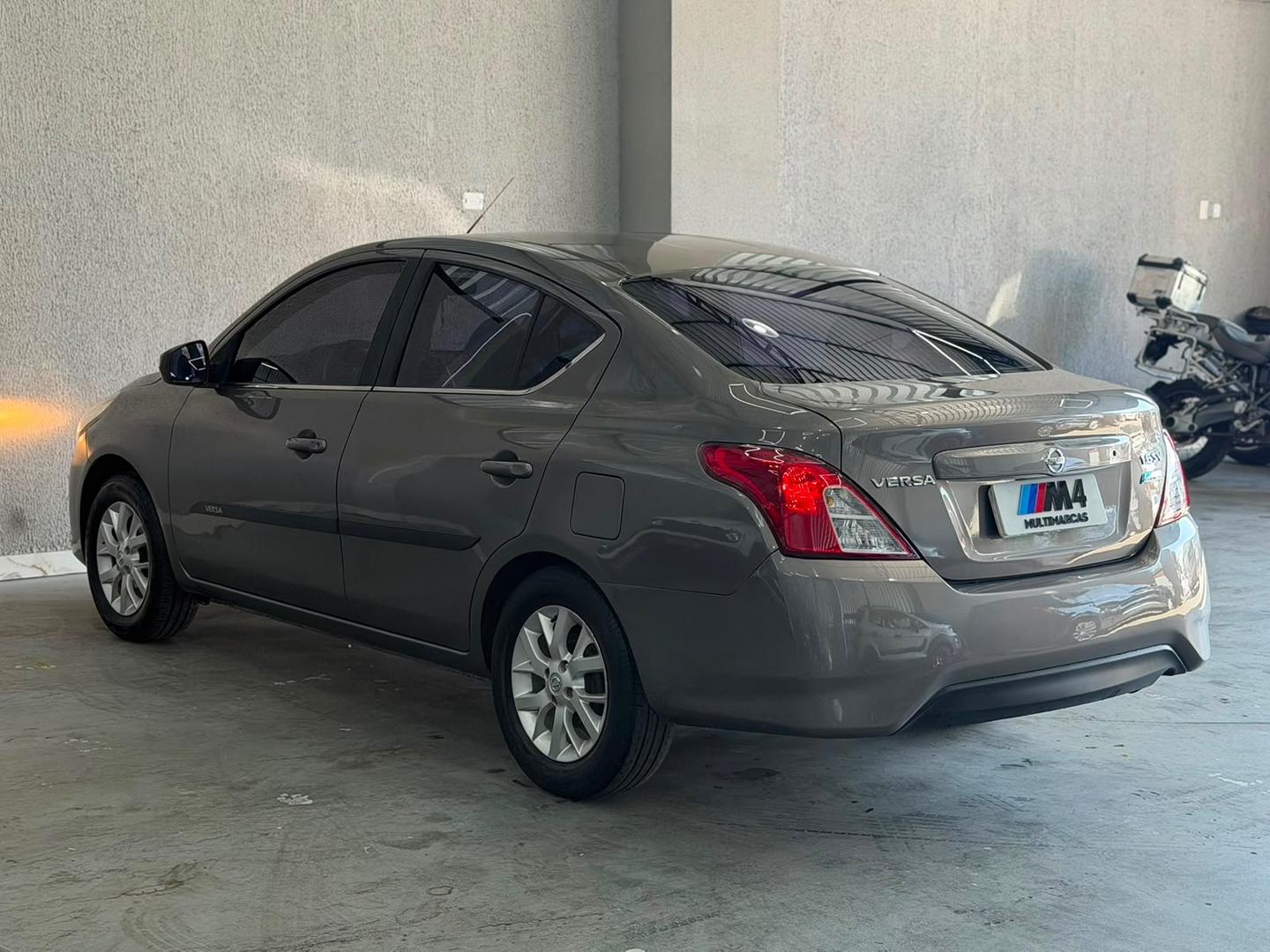 NISSAN VERSA 16SV CVT 2018 - Imagem 5