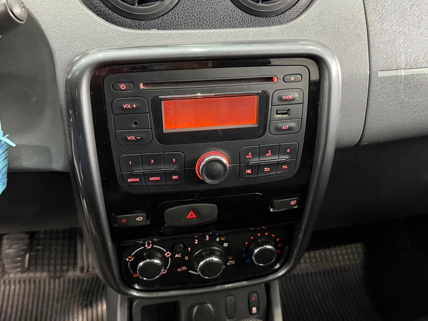 RENAULT DUSTER 16 D 4X2 2013 - Imagem 13