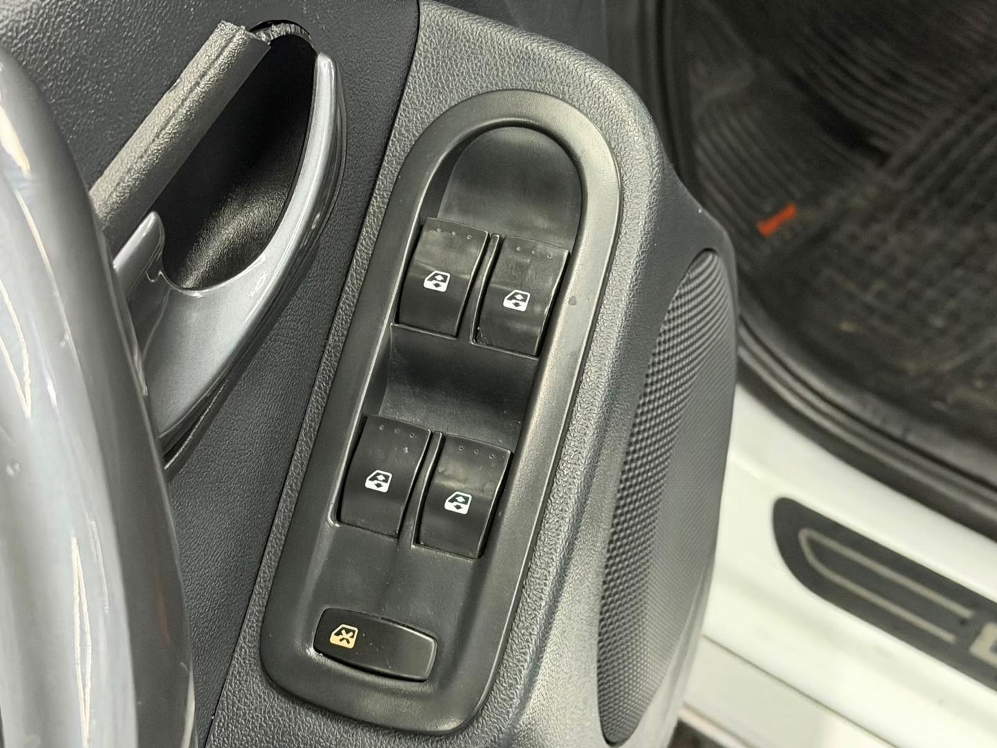 RENAULT DUSTER 16 D 4X2 2013 - Imagem 14