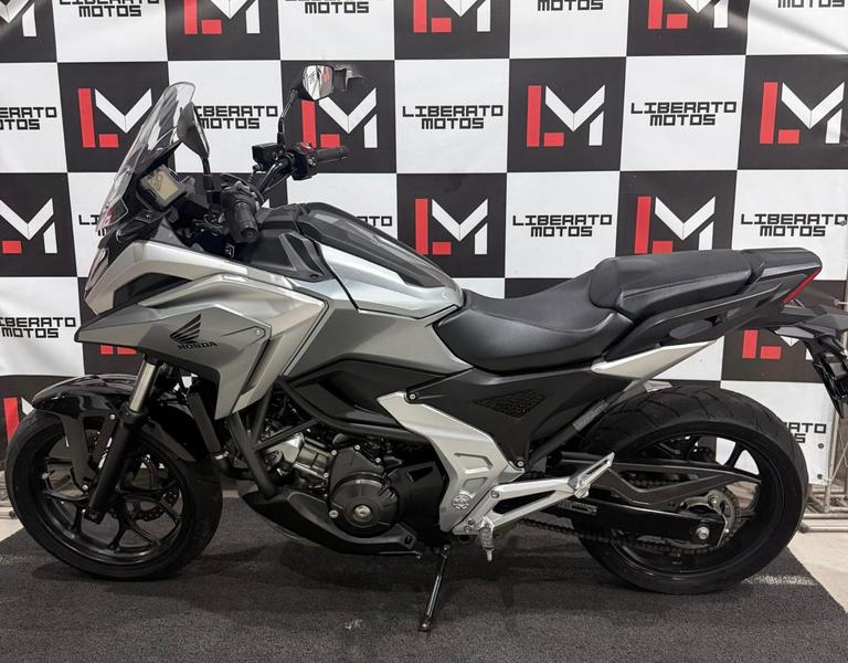 HONDA NC 750X DCT