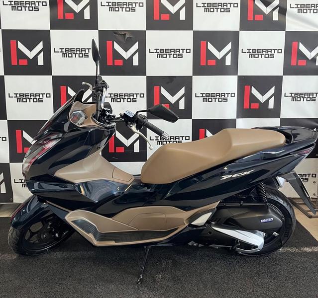 HONDA PCX 160 DLX ABS