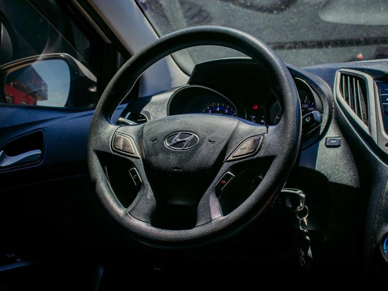 Hyundai HB20S 1.6 Comfort Plus 16V - foto 8