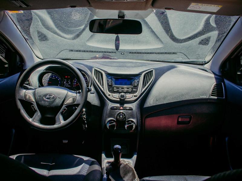 Hyundai HB20S 1.6 Comfort Plus 16V - foto 7