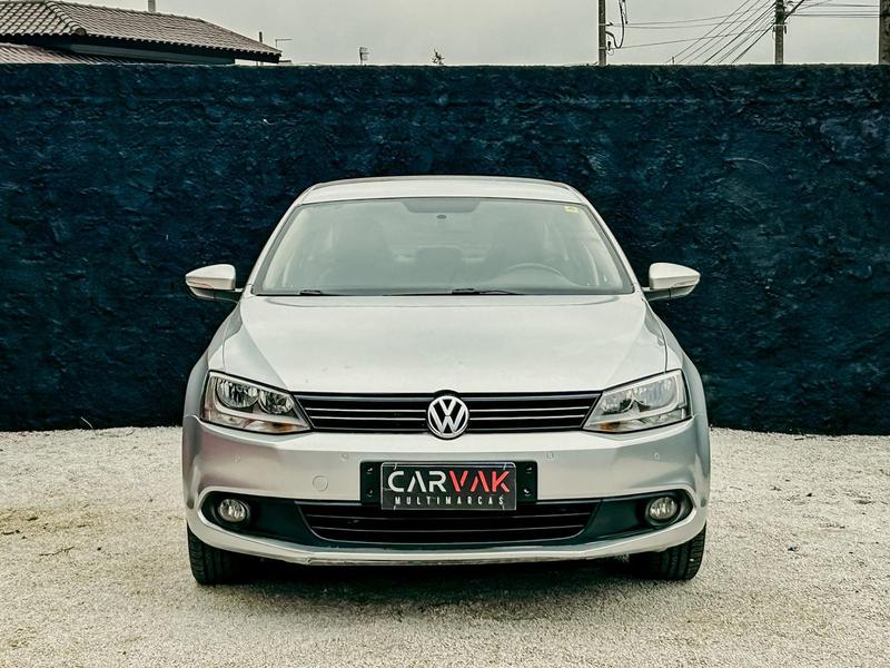 Volkswagen Jetta Comfortline 2.0 T.flex 8V 4P Tipt. - foto 2