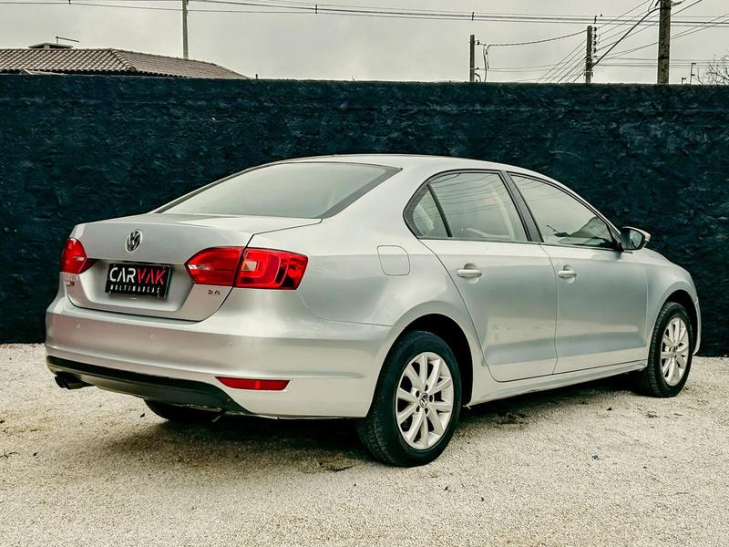 Volkswagen Jetta Comfortline 2.0 T.flex 8V 4P Tipt. - foto 8