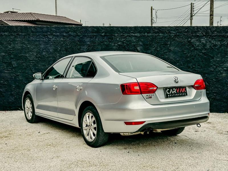Volkswagen Jetta Comfortline 2.0 T.flex 8V 4P Tipt. - foto 10
