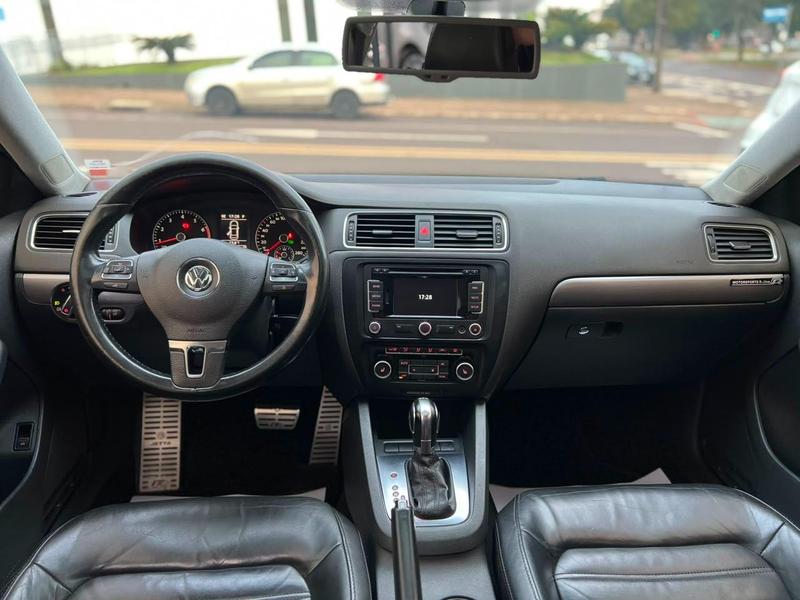 Volkswagen Jetta Comfortline 2.0 T.flex 8V 4P Mec. - foto 11