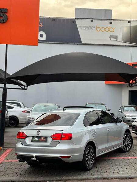 Volkswagen Jetta Comfortline 2.0 T.flex 8V 4P Mec. - foto 4