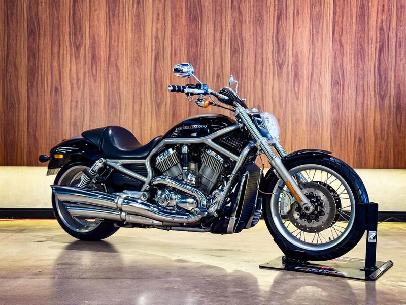 HARLEY-DAVIDSON VRSCAW