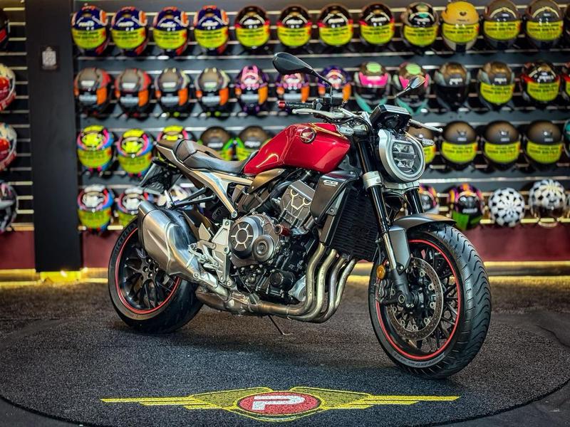 HONDA CB 1000R