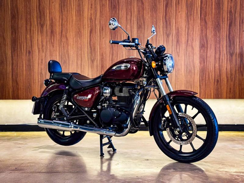 ROYAL ENFIELD METEOR E