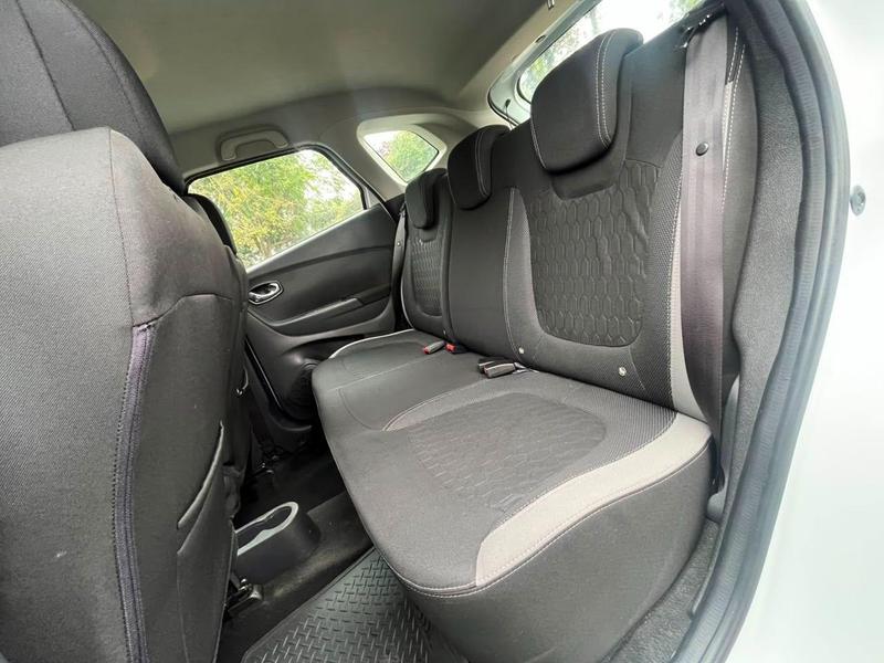 Renault Captur Zen 16m - foto 9