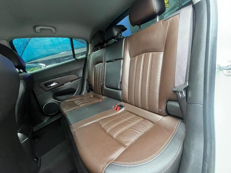 Chevrolet Cruze LT Hb - foto 12
