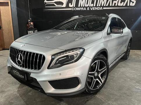 MERCEDES-BENZ GLA250 