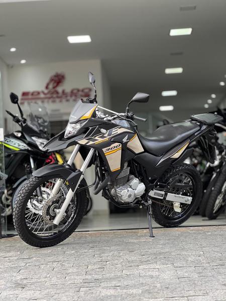 HONDA XRE 300 ABS