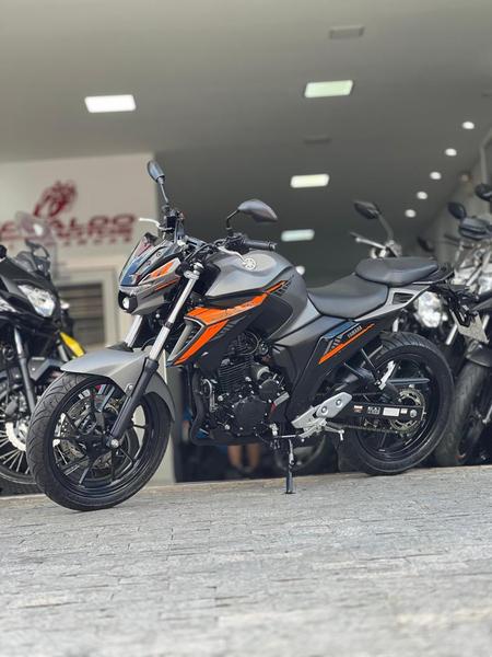 YAMAHA FZ25 FAZER