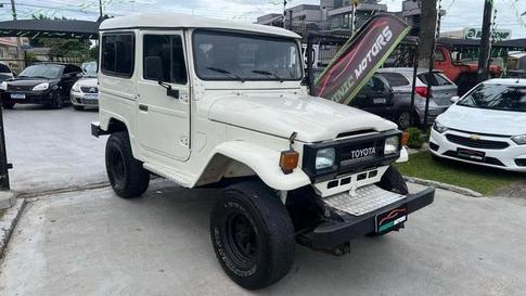TOYOTA BANDEIRANTE JIPE