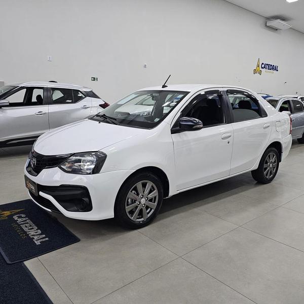 Toyota Etios Sd Xplus At - foto 2