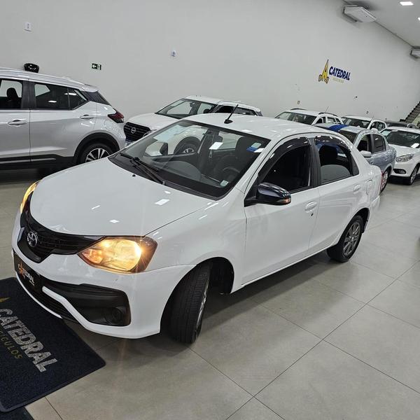 Toyota Etios Sd Xplus At - foto 14