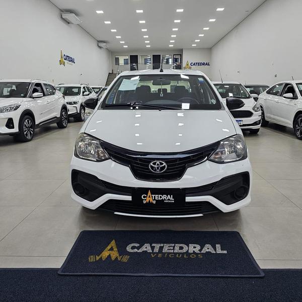 Toyota Etios 2019 à venda