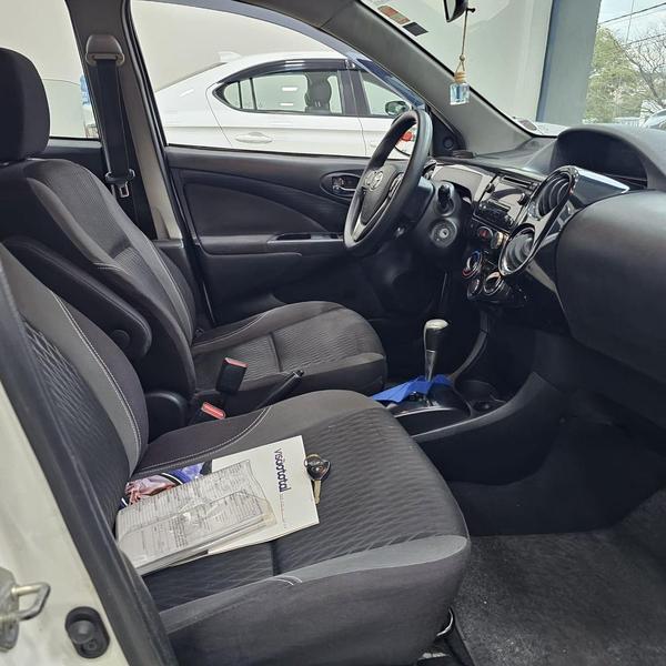 Toyota Etios Sd Xplus At - foto 4