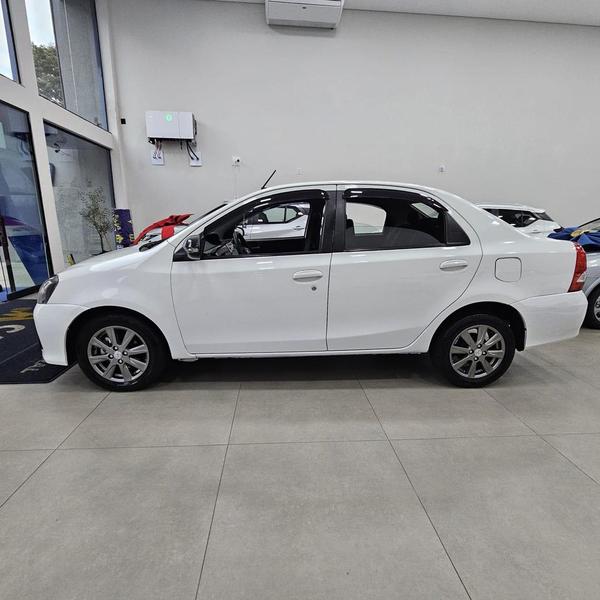 Toyota Etios Sd Xplus At - foto 5