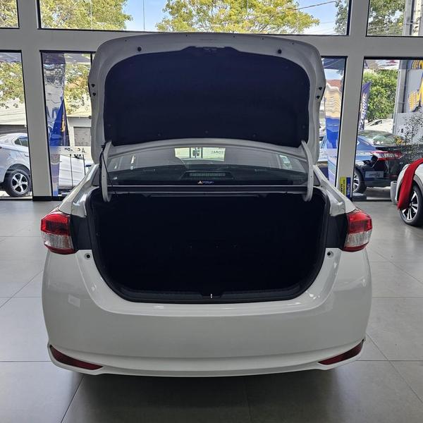 Toyota Yaris Sa Xl 1.5 - foto 2