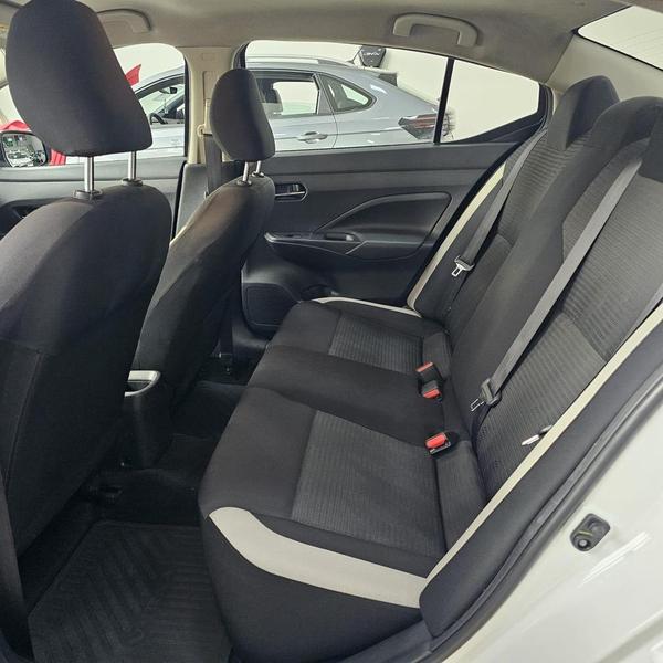Nissan Versa Sense 1.6 16V Flex Aut. - foto 6